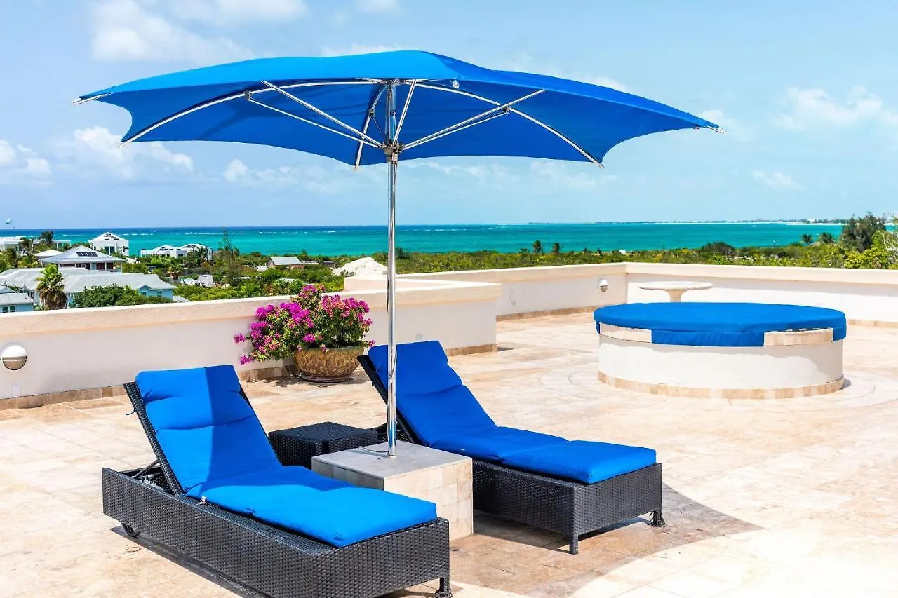 Sea Esta Studio II - Ocean Views From Pool! Turtle Cove Apartment